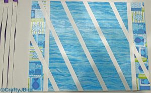 It's Summer Memo Board! A great project to display all your favorite pictures from your summer vacation! www.craftyjbird.com IG:@craftyjbird