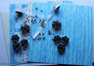 It's Summer Memo Board! A great project to display all your favorite pictures from your summer vacation! www.craftyjbird.com IG:@craftyjbird