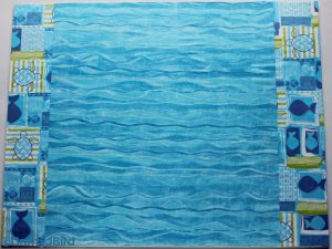 It's Summer Memo Board! A great project to display all your favorite pictures from your summer vacation! www.craftyjbird.com IG:@craftyjbird